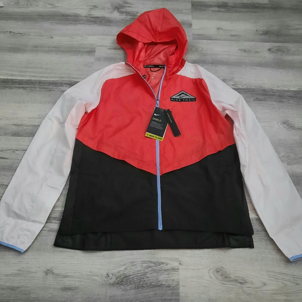 Nike Women's Trail Running Jacket